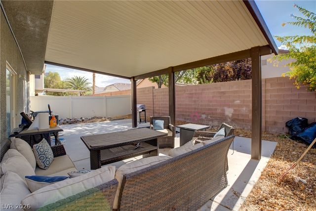 8051 Maple Park Street, Las Vegas, NV 89131