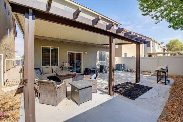 8051 Maple Park Street, Las Vegas, NV 89131