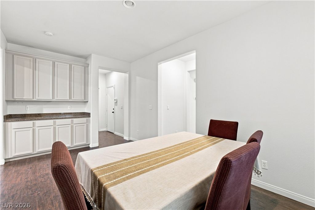 8051 Maple Park Street, Las Vegas, NV 89131 — photo 4