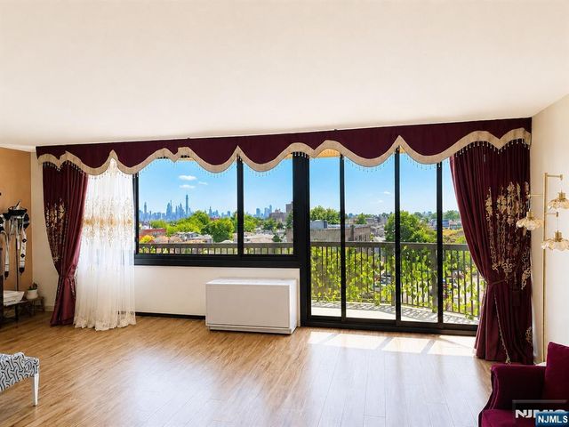 770 Anderson Avenue 6R, Cliffside Park, NJ 07010