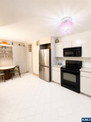 770 Anderson Avenue 6R, Cliffside Park, NJ 07010