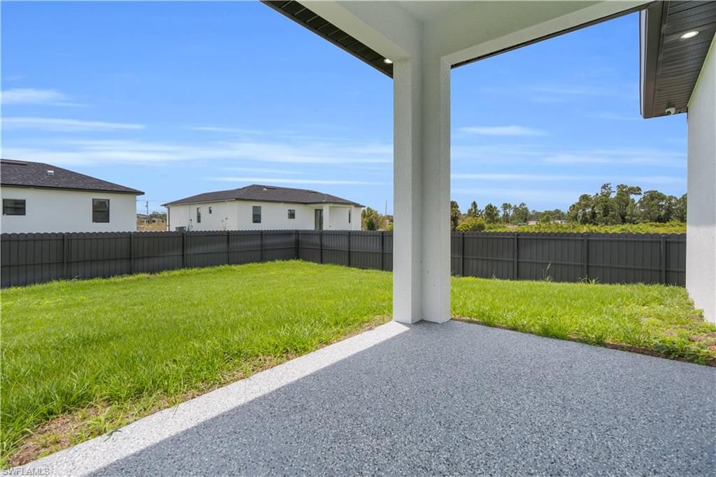 913 Mildred AVE S, LEHIGH ACRES, FL 33974 — photo 5