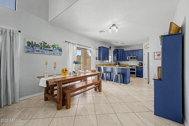 2845 E FREMONT Road, Phoenix, AZ 85042