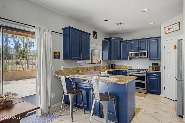 2845 E FREMONT Road, Phoenix, AZ 85042