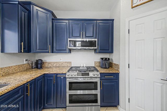 2845 E FREMONT Road, Phoenix, AZ 85042