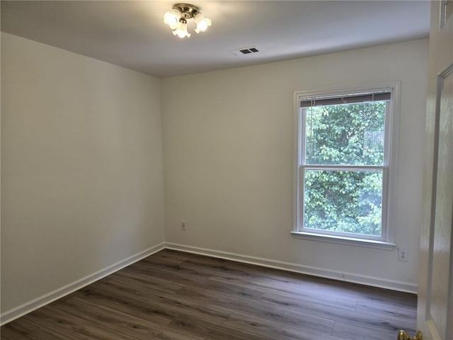 10845 Glenbarr Drive, Duluth, GA 30097