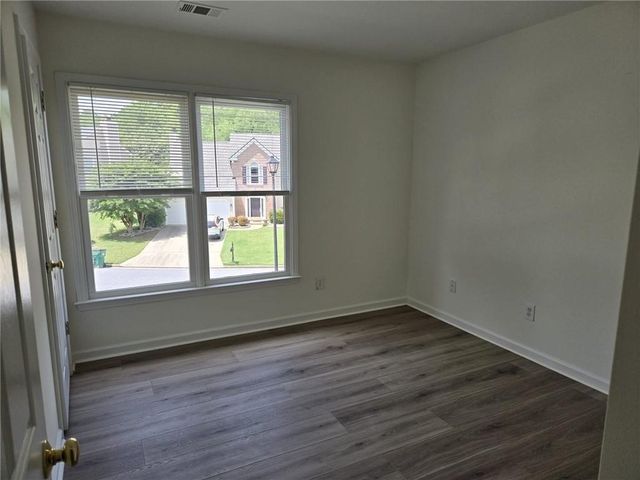 10845 Glenbarr Drive, Duluth, GA 30097