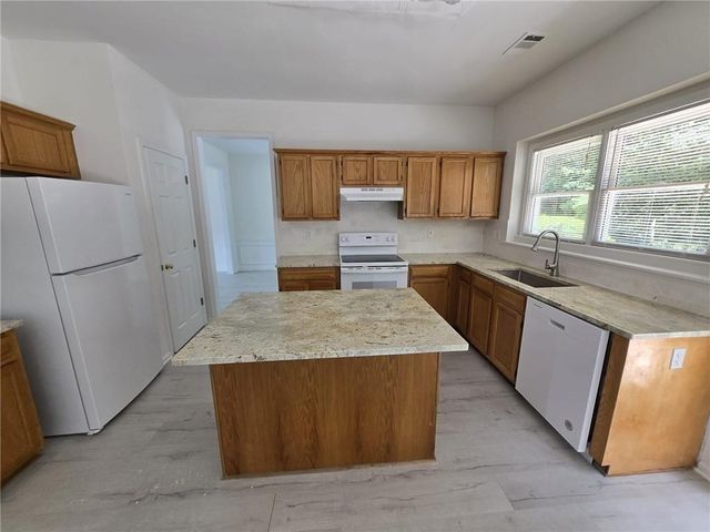 10845 Glenbarr Drive, Duluth, GA 30097