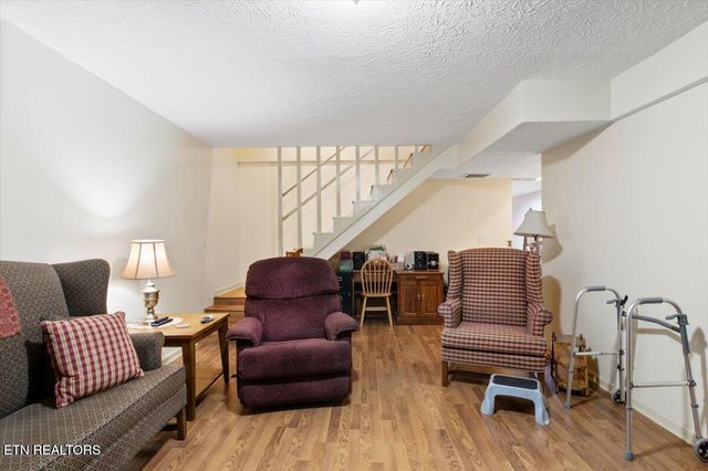 286 Lewis White Lane, Lafollette, TN 37766