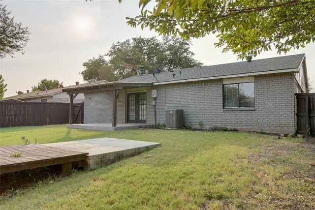 728 Wandering Way Drive, Allen, TX 75002