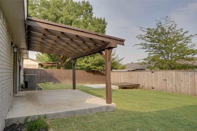 728 Wandering Way Drive, Allen, TX 75002