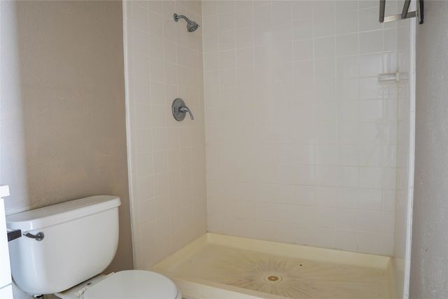 728 Wandering Way Drive, Allen, TX 75002