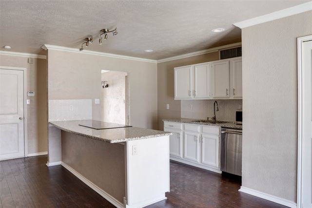 728 Wandering Way Drive, Allen, TX 75002