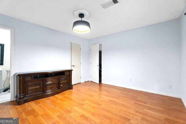 487 Warren Road SW, Lawrenceville, GA 30044