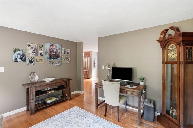 61 Stoney Weir Rd, Halifax, MA 02338