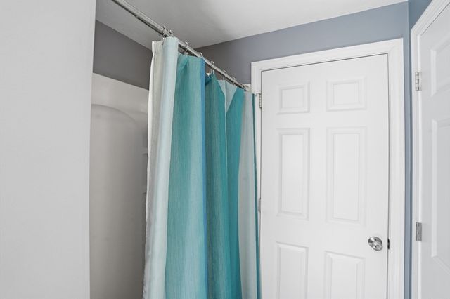 61 Stoney Weir Rd, Halifax, MA 02338