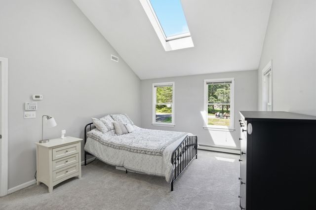61 Stoney Weir Rd, Halifax, MA 02338