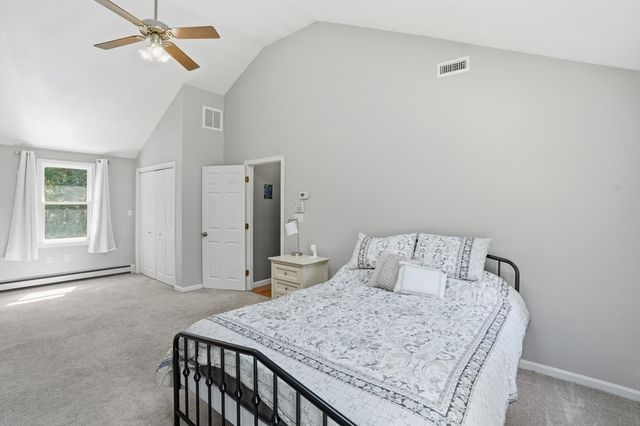 61 Stoney Weir Rd, Halifax, MA 02338