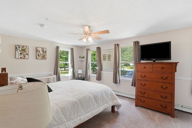 61 Stoney Weir Rd, Halifax, MA 02338