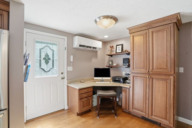 61 Stoney Weir Rd, Halifax, MA 02338