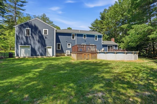 61 Stoney Weir Rd, Halifax, MA 02338