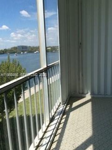 3000 Marcos Dr P312, Aventura, FL 33160