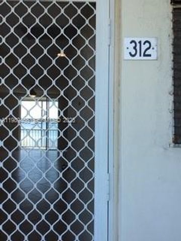 3000 Marcos Dr P312, Aventura, FL 33160