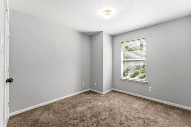 2822 Whitman Drive, Montgomery, TX 77356