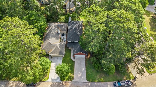2822 Whitman Drive, Montgomery, TX 77356
