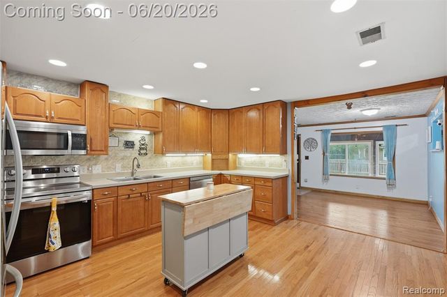 3604 Minton Road, Lake Orion, MI 48359