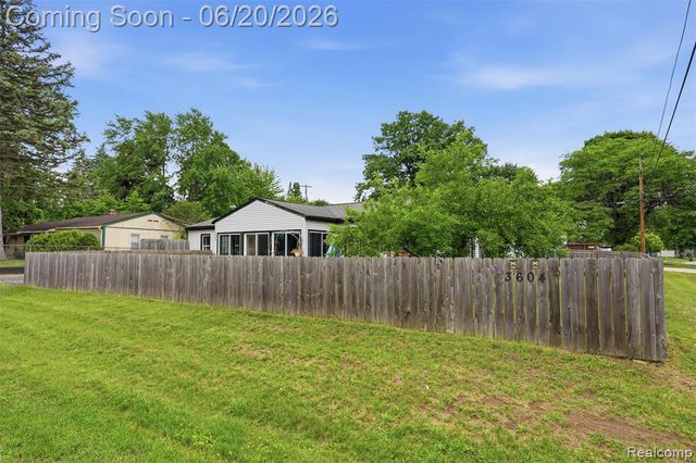 3604 Minton Road, Lake Orion, MI 48359