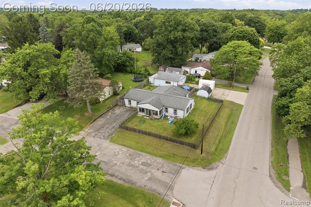 3604 Minton Road, Lake Orion, MI 48359