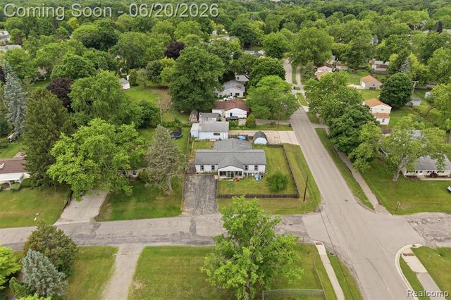 3604 Minton Road, Lake Orion, MI 48359