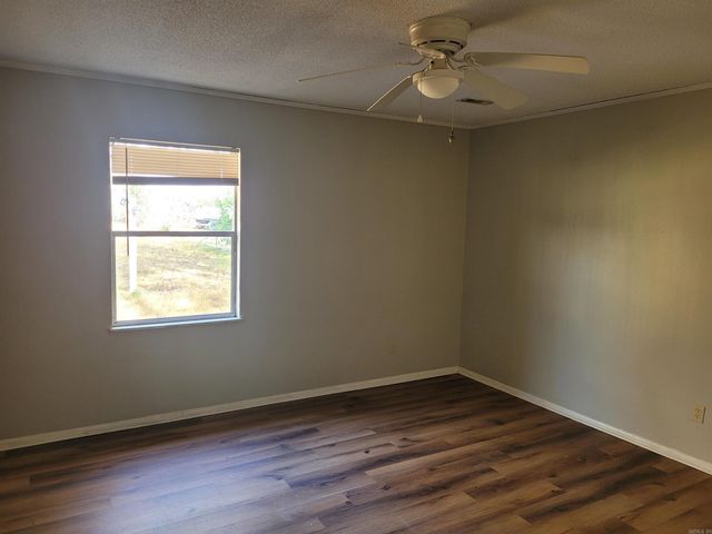 402 Robin Road, El Dorado, AR 71730