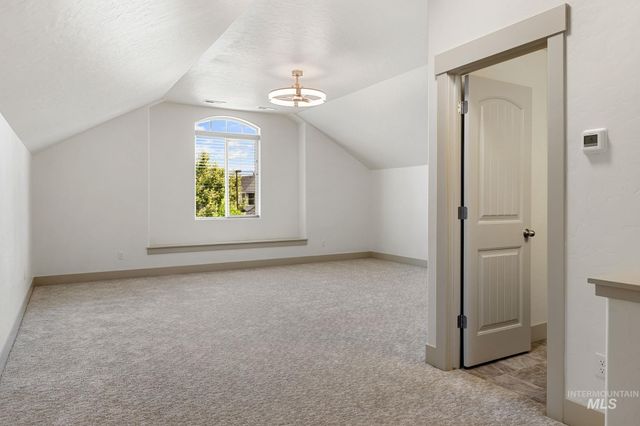 6211 E Path Dr, Nampa, ID 83687