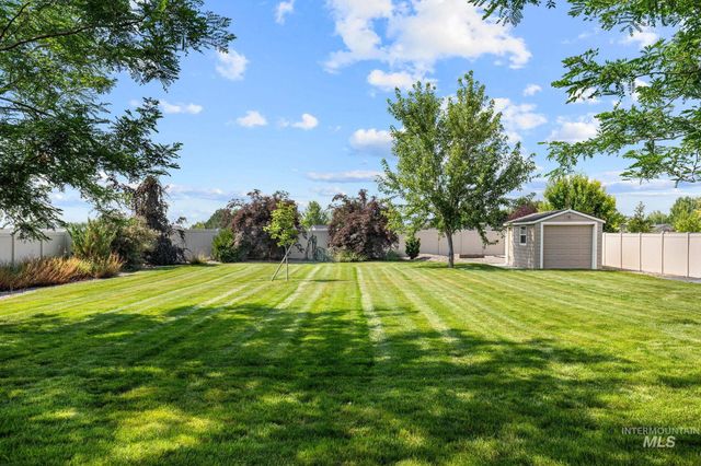 6211 E Path Dr, Nampa, ID 83687