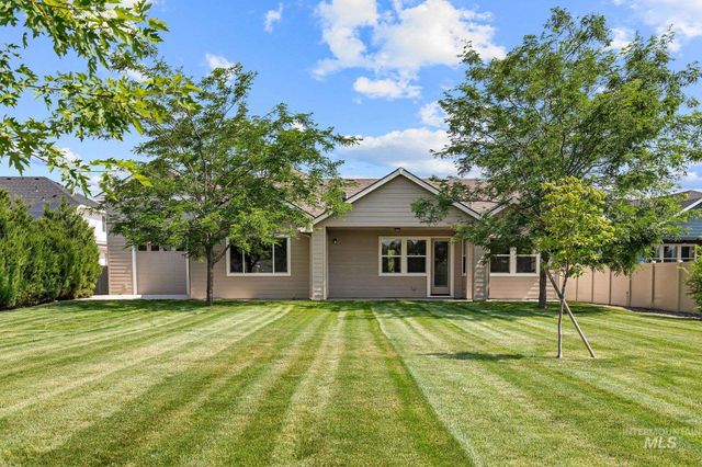 6211 E Path Dr, Nampa, ID 83687