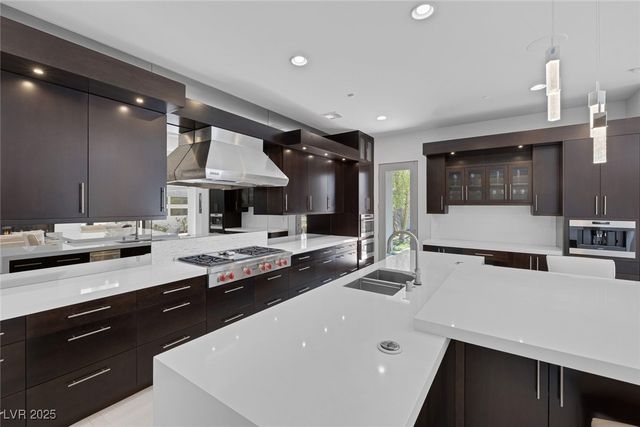 1337 Villa Barolo Avenue, Henderson, NV 89052