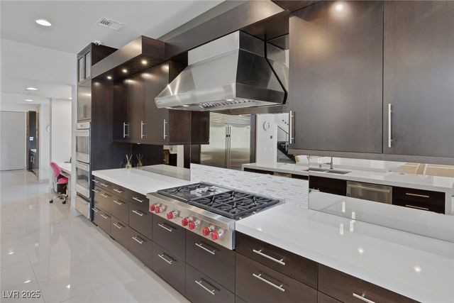 1337 Villa Barolo Avenue, Henderson, NV 89052