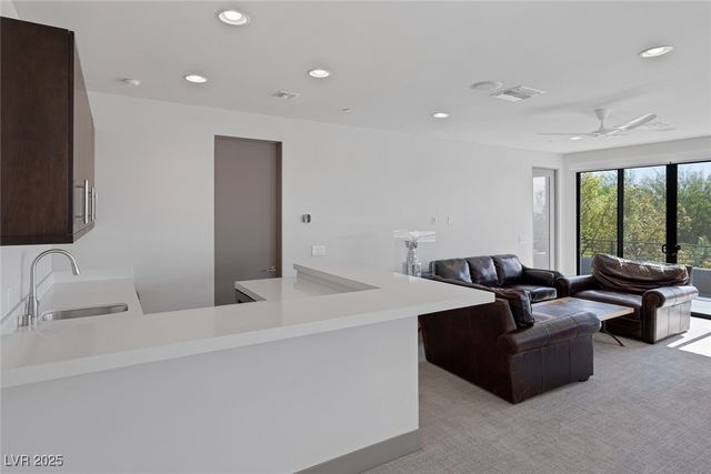 1337 Villa Barolo Avenue, Henderson, NV 89052