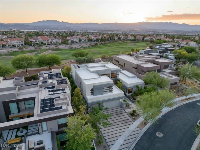 1337 Villa Barolo Avenue, Henderson, NV 89052