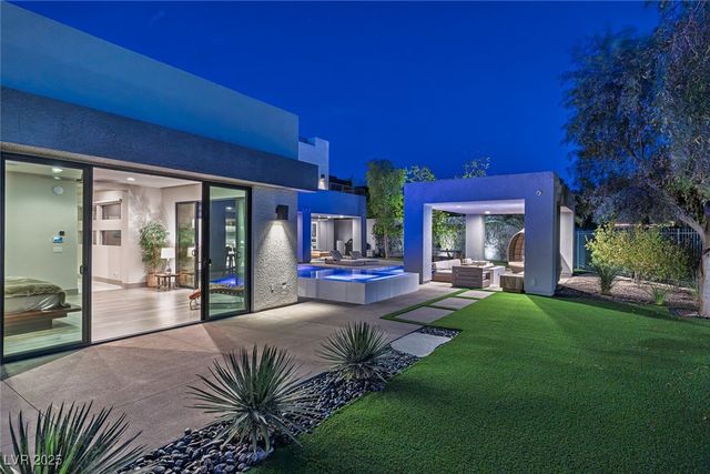 1337 Villa Barolo Avenue, Henderson, NV 89052