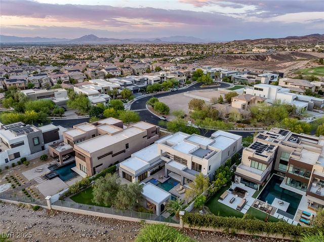 1337 Villa Barolo Avenue, Henderson, NV 89052