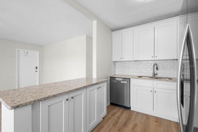 2337 GLENMORE CIRCLE, Sun City Center, FL 33573