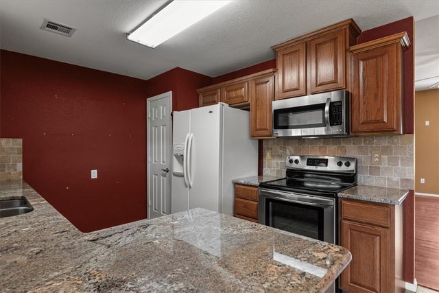 501 Spicewood Trail, Centerton, AR 72719