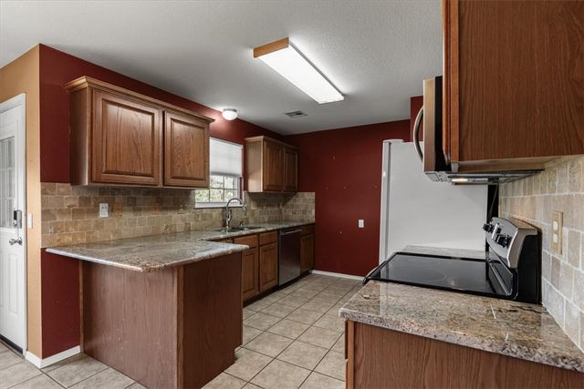 501 Spicewood Trail, Centerton, AR 72719