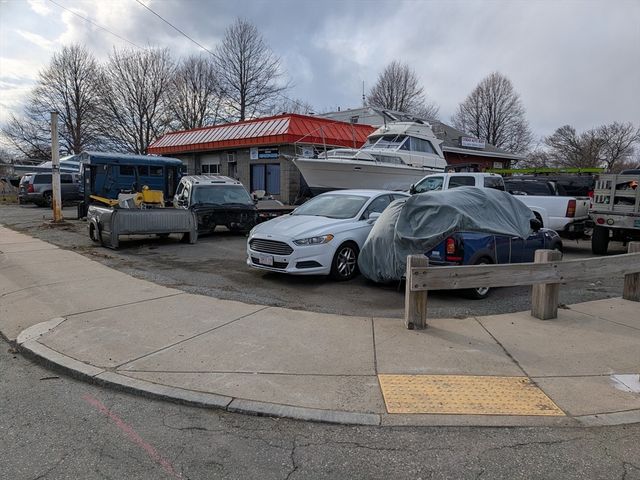 250 Washington Ave, Winthrop, MA 02152