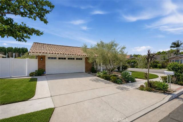 15452 Orleans Circle, Irvine, CA 92604