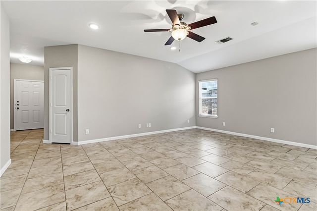 2285 Falcon Way, New Braunfels, TX 78130