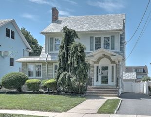 1016 Byron Ave, Elizabeth City, NJ 07208